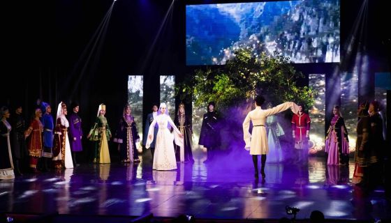 Пластический спектакль «Нарты. Новое время древнего искусства»